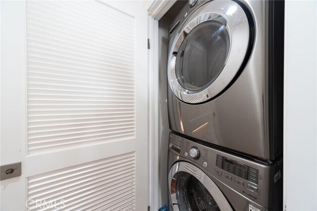 Building Photo - 1615 Stoner Ave