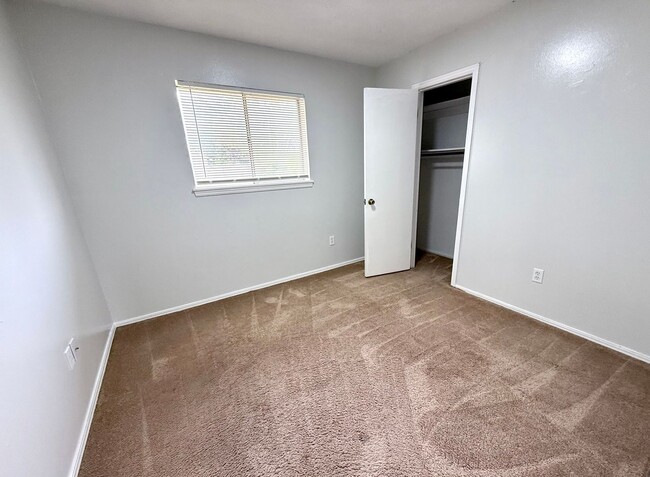 Building Photo - Great 3BD 1.5BA Home in Edmond!!