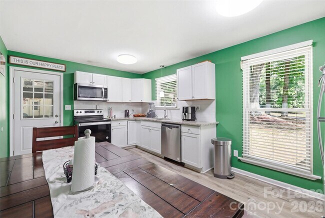 Building Photo - 6123 Unity Ln NW