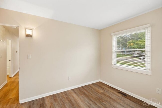 Building Photo - 1420 Broadview Ct