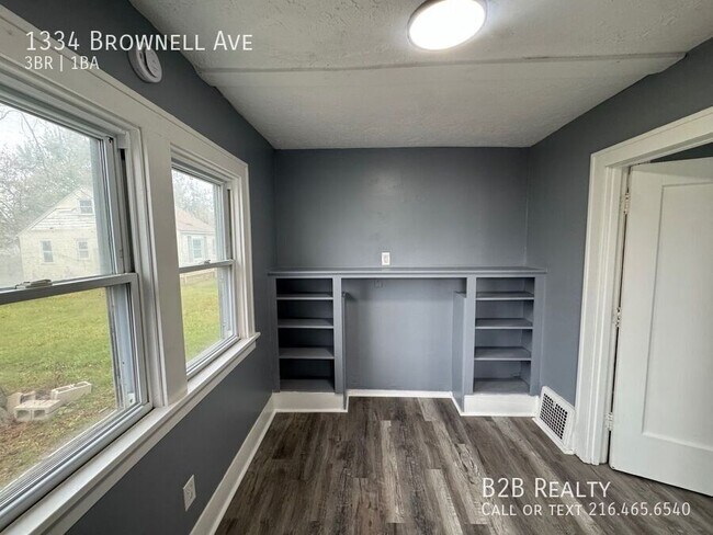 Building Photo - 1334 Brownell Ave