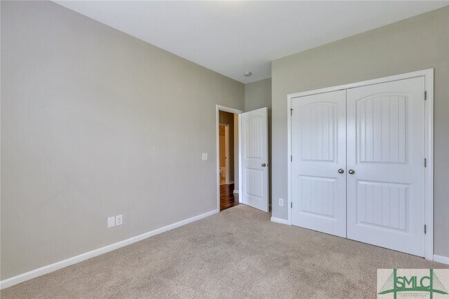 Building Photo - 136 Waverly Way