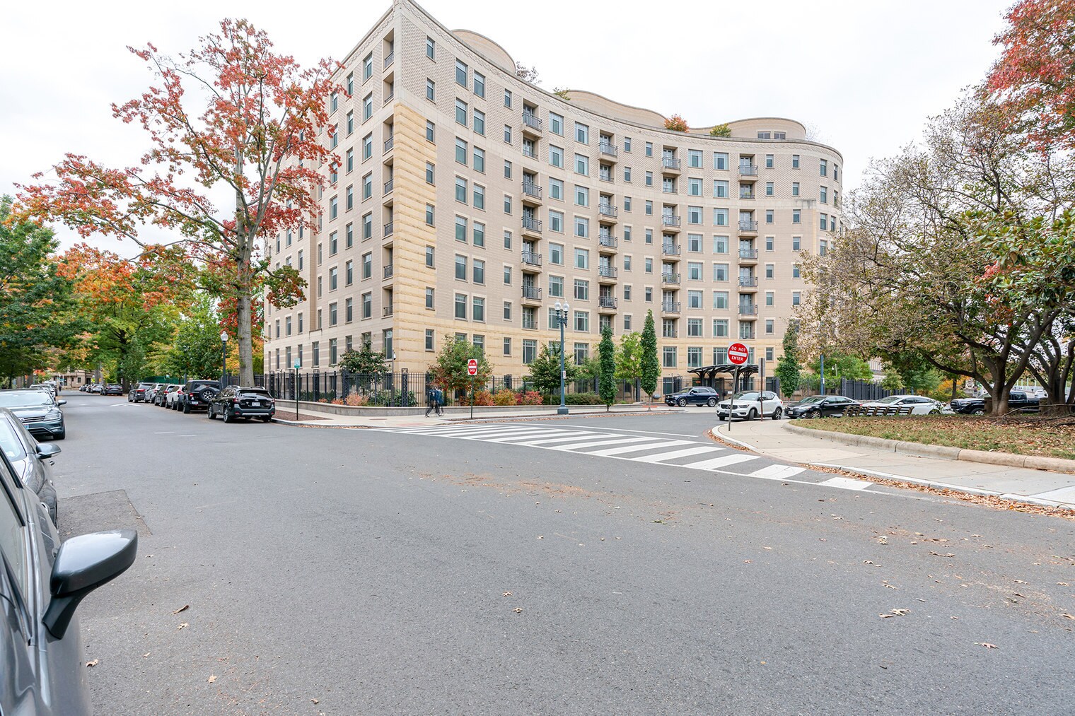 Building Photo - 2116 Kalorama Rd NW