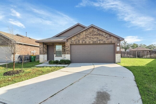 Building Photo - 16831 Silent Pines Ct