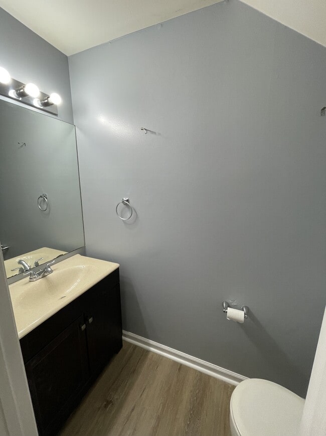 Building Photo - 1007 Caroline St