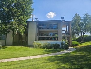 Building Photo - Beautifully Remodeled 2 Bedroom 2 Bathroom Condo in Murray