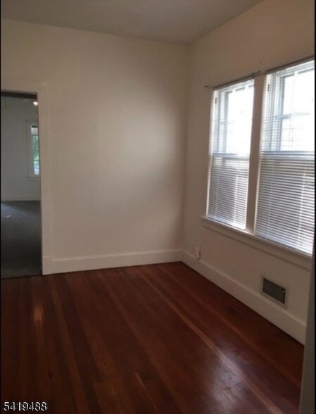 Building Photo - 20 Seneca Trl