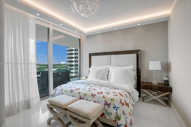 Building Photo - 10203 Collins Ave