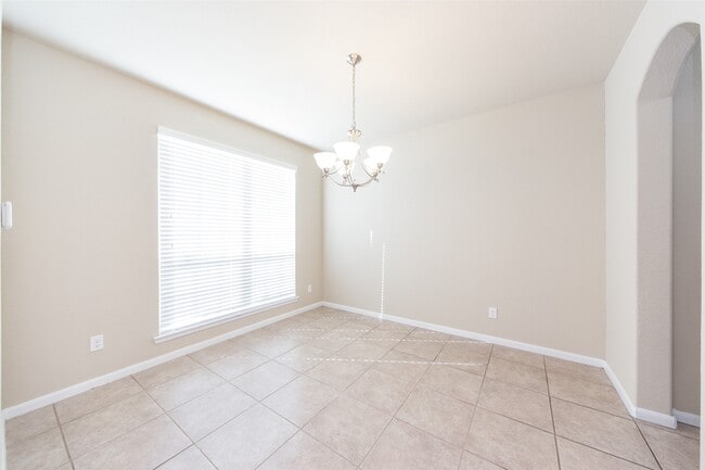 Building Photo - 6202 Eden Prairie Dr