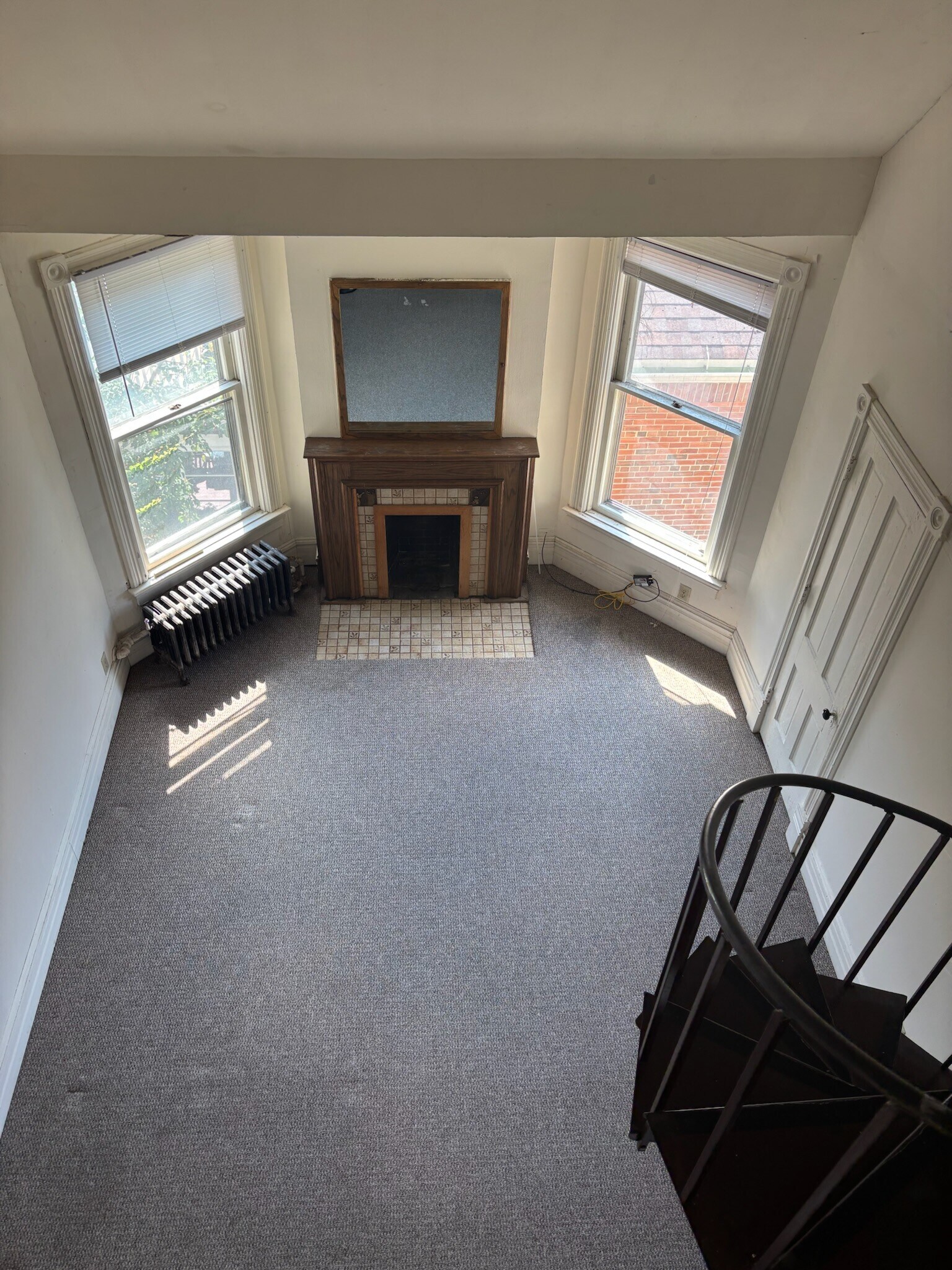 Building Photo - 319 N Pinckney St