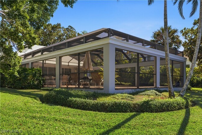 Building Photo - 2700 Lantern Ln