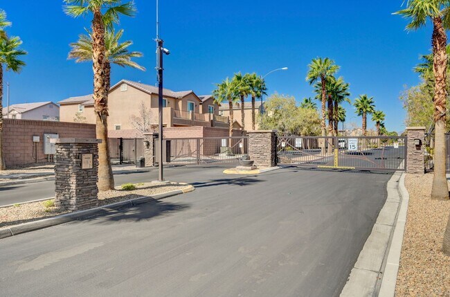 Building Photo - Lantern Gardens