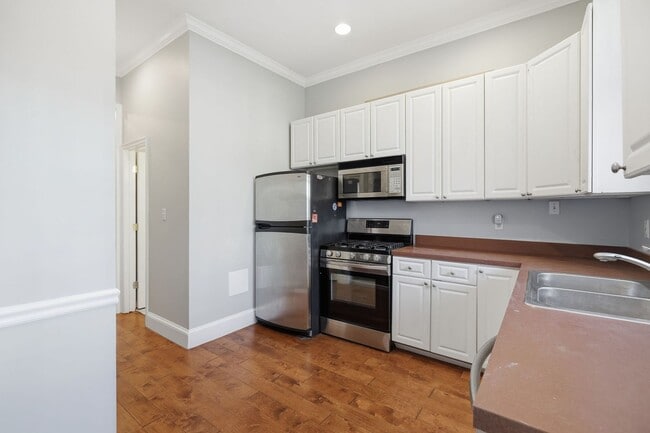 Building Photo - 58 Quincy Pl NE