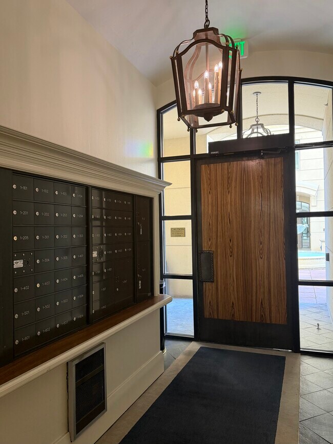 Building Photo - 25 N Downing St