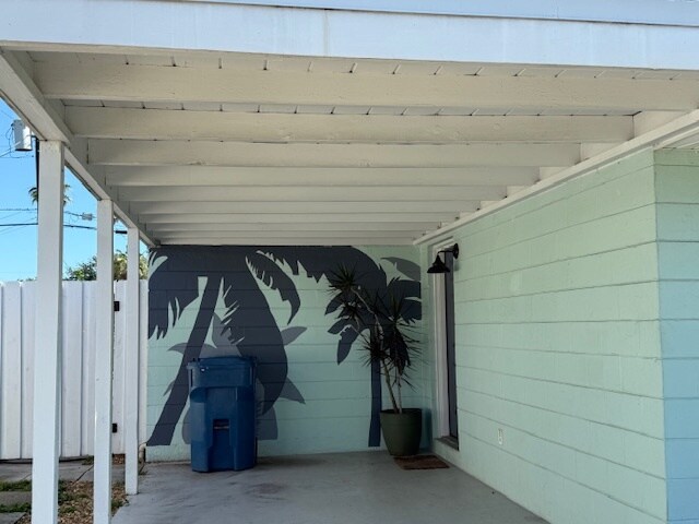 Building Photo - 113 Essex Dr