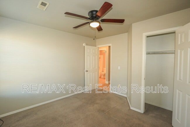 Building Photo - 50 Cheryl Cir