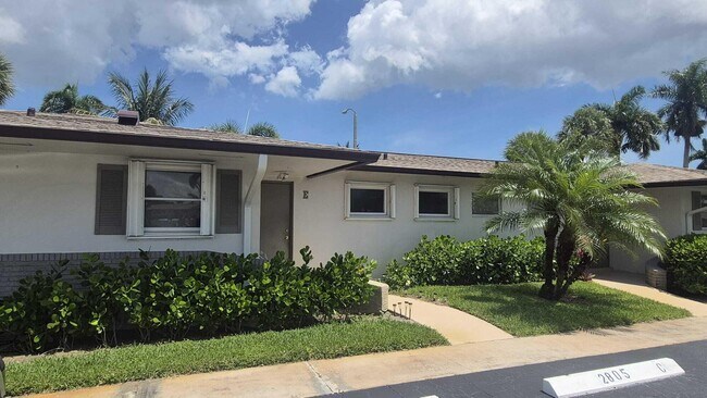 Building Photo - 2805 Crosley Dr E