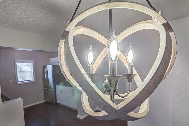 Building Photo - 1916 Wharton St