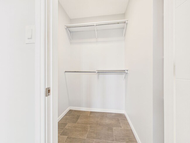 Building Photo - 1017 N Front St