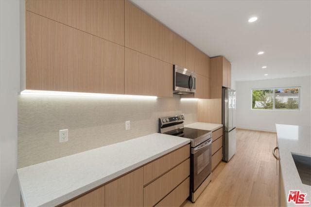 Building Photo - 5530 1/2 Sunnyslope Avenue, Los Angeles, C...
