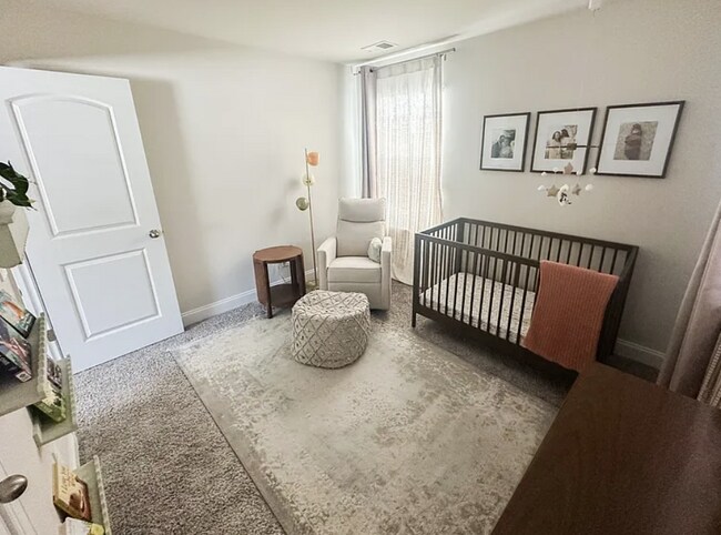 Building Photo - Spacious 4 Bedroom Home with Main-Level Primary and 2-Car Garage