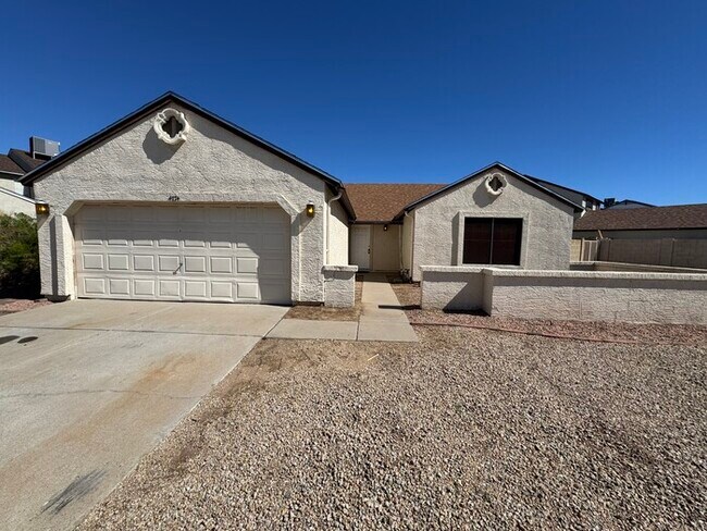 Primary Photo - Glendale 3/2 With Garage