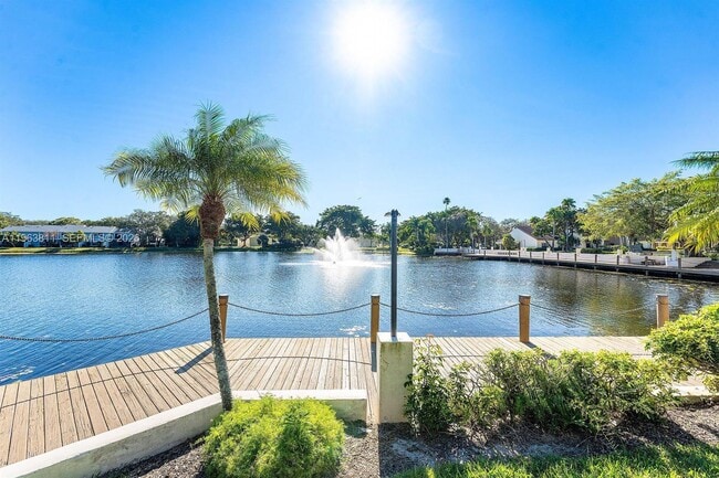 Building Photo - 2553 NW 42nd Ave