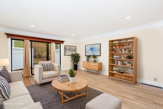 Building Photo - 13 Lawson Ln