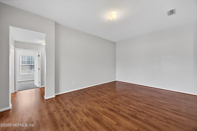 Building Photo - 6377 Island Forest Dr