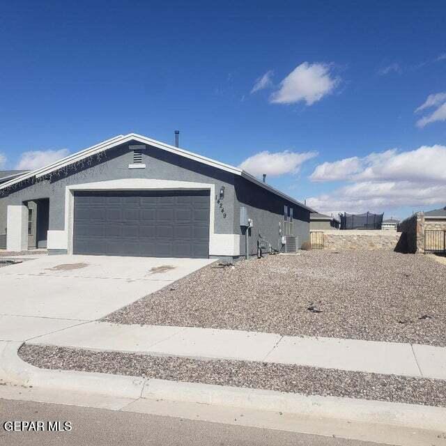Primary Photo - 14249 Paraiso Dr