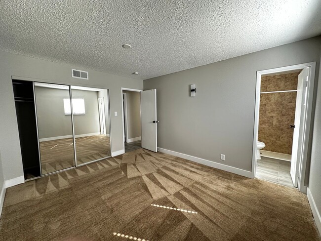 Building Photo - Cute 3-Bedroom Home with Move-in Special of $1775 off yout third month rent.