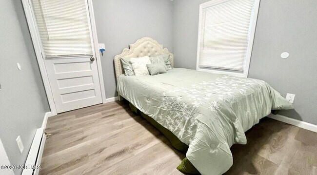 Building Photo - 1718 White St