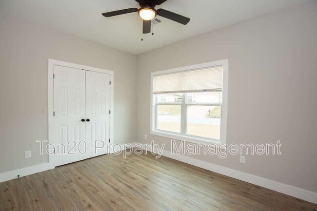 Building Photo - 7 Lemon Wy