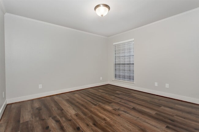 Building Photo - 2117 Promontory Point