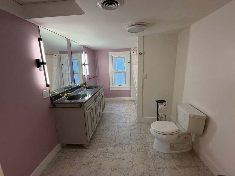 Building Photo - 7 Etna Ln