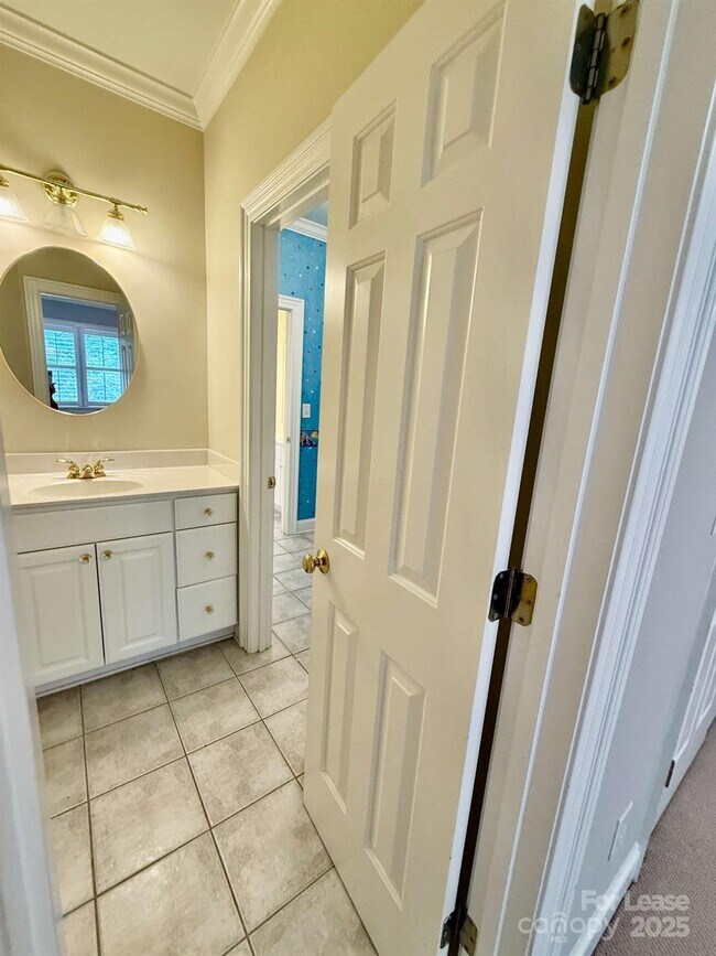Building Photo - 1806 Asbury Hall Ct