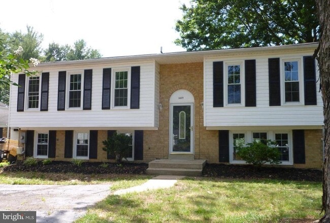 Primary Photo - 5529 Corot Ct