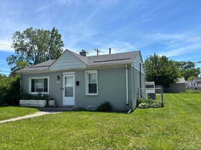 Building Photo - 11130 Stephens Rd