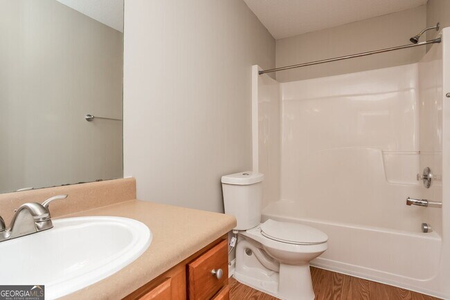 Building Photo - 570 Tuscan Cove