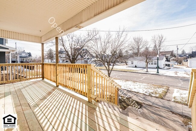 Building Photo - 4 bedroom home now available!