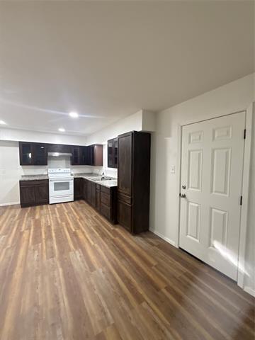 Building Photo - 10121 Muskogee Dr