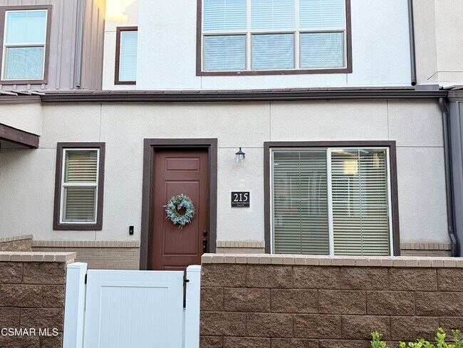 Building Photo - 215 Red Brick Dr