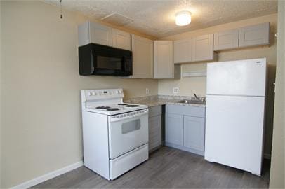 Primary Photo - 3048 W Amherst Ave