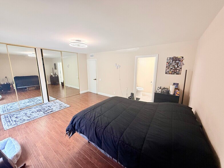 Master Bedroom 3 - 26431 Via Lara