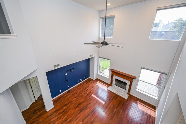 Building Photo - 5426 Humboldt Park Ln