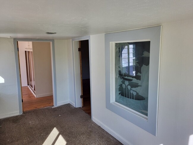 Building Photo - 210 N Elden St