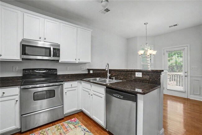 Building Photo - 219 Stone Park Dr