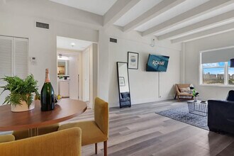 Building Photo - 1300 Collins Ave
