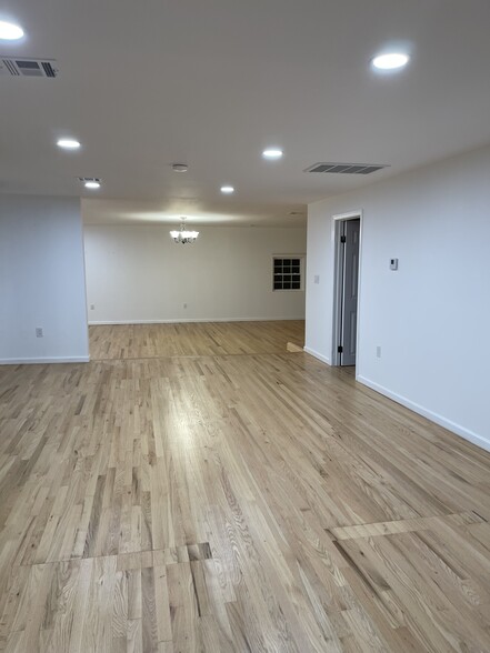Building Photo - 294 Coolidge Ave