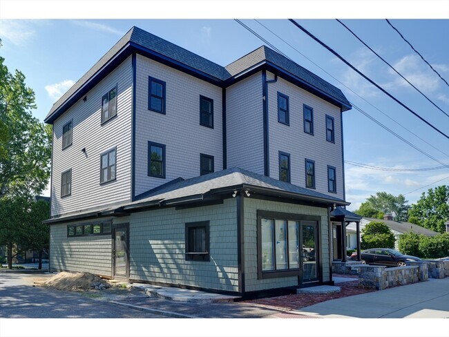 Building Photo - 369 Grant St